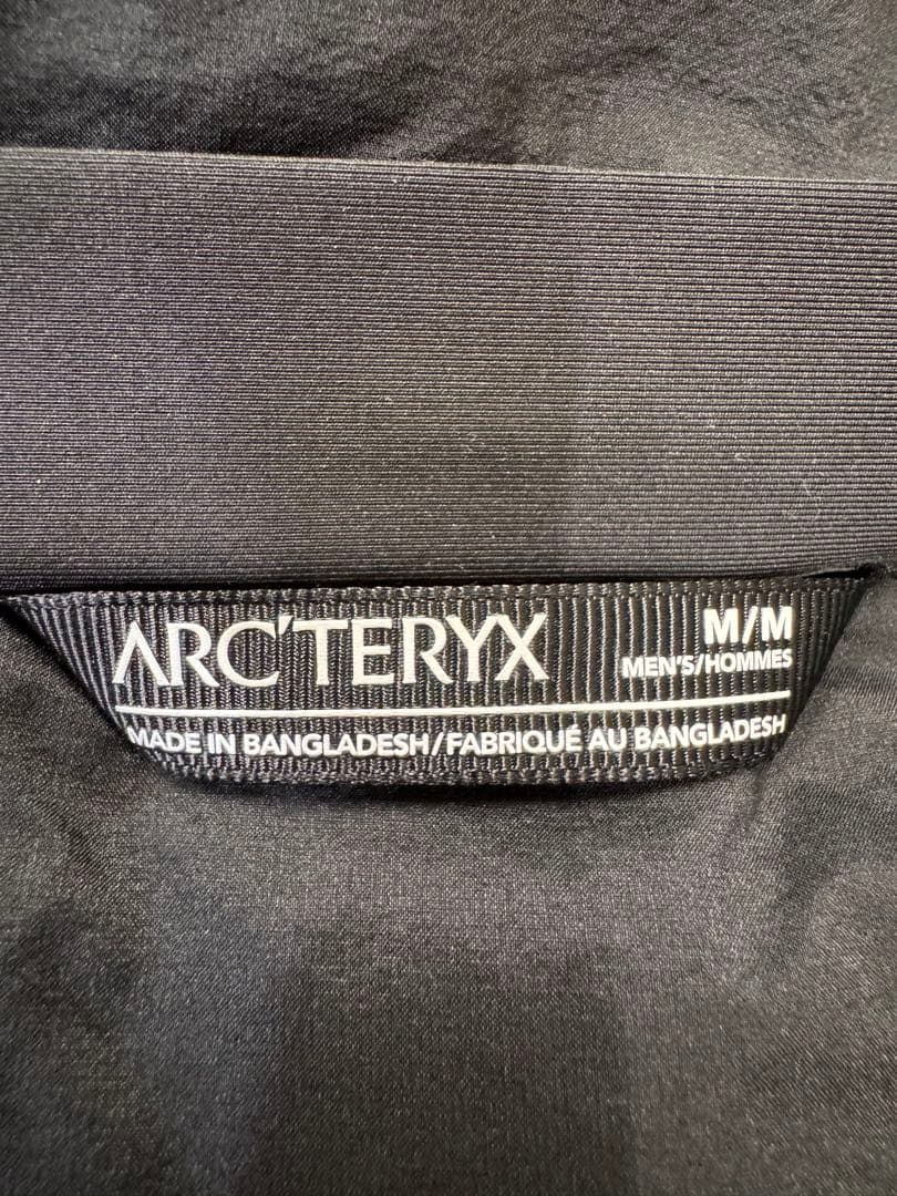 【限定値下】ARC'TERYX アトムAR サイズM 22年製　アークテリクス