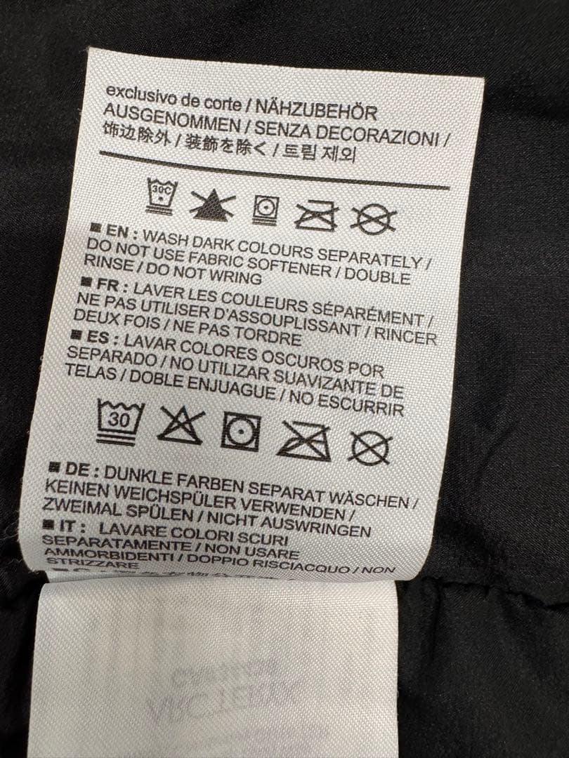 【限定値下】ARC'TERYX アトムAR サイズM 22年製　アークテリクス