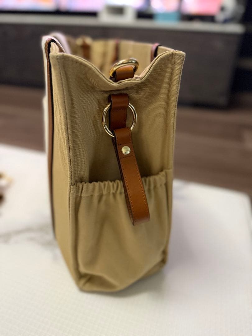 Lily【新品・未使用品】Chloé ベージュトートバッグ