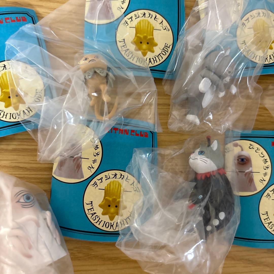 IKEA ヒグチユウコ せかいいちのねこモデル　ぬいぐるみ　フィギュア