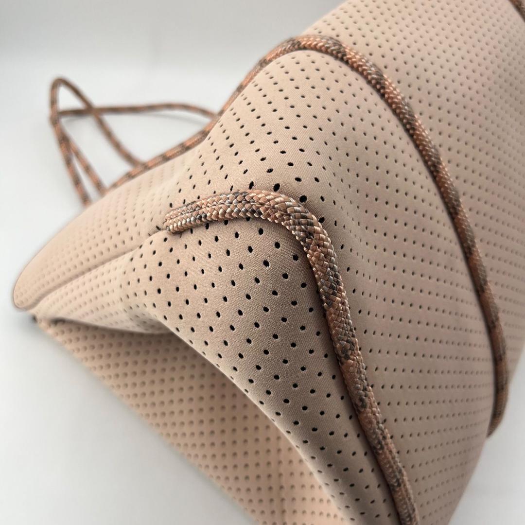 16156✨未使用級✨ステイトオブエスケープ 大容量 トートバッグ 保存袋付