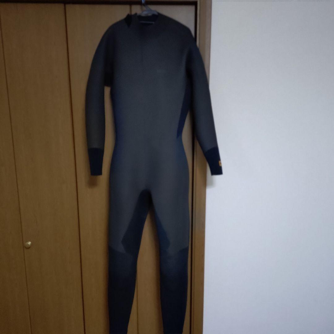 Patagonia5ミリセミドライスーツ
