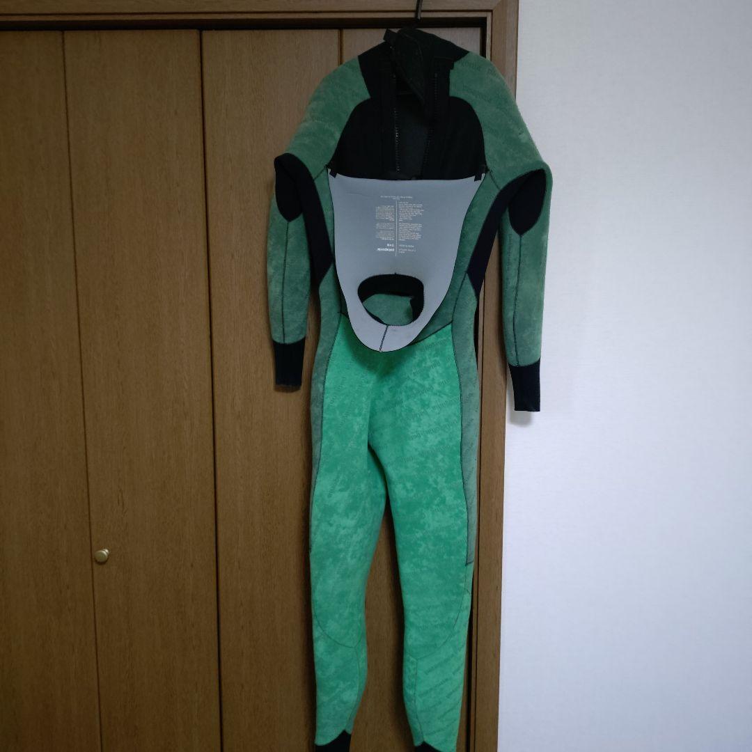 Patagonia5ミリセミドライスーツ