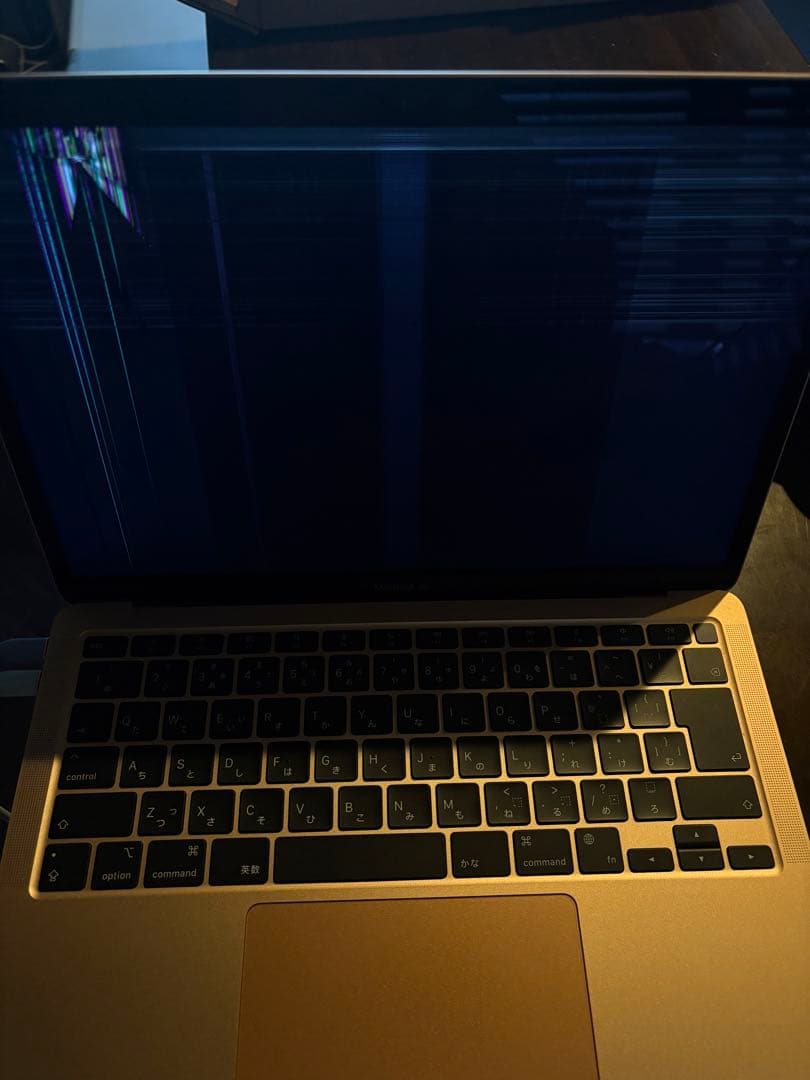 最終値下‼️【ジャンク品】MacBook Air 2020／M1／8GB 液晶損傷