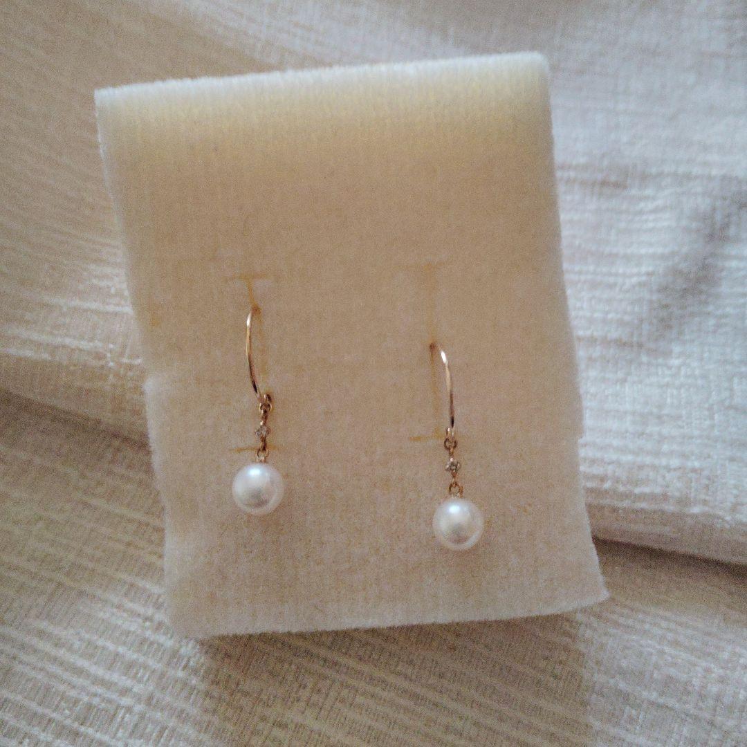 4℃　k18パールダイヤピアス　イエローゴールド　上品に華奢揺れパールピアス