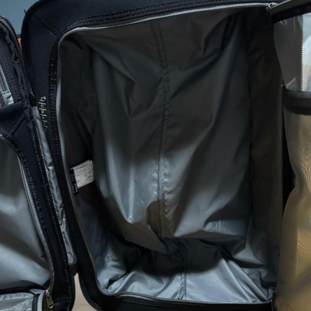 BURTON ウィーリー フライト デック バートン　スーツケース キャリー