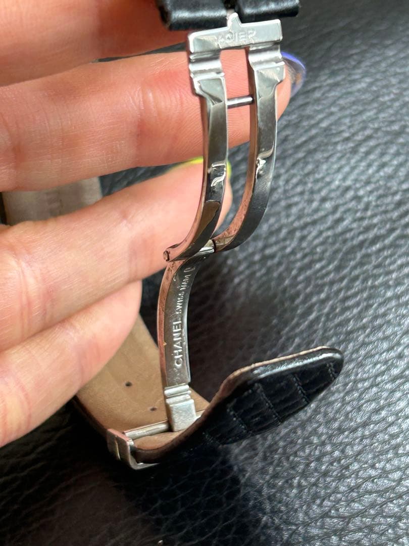 CHANEL ブラックレザー 腕時計　マトラッセ