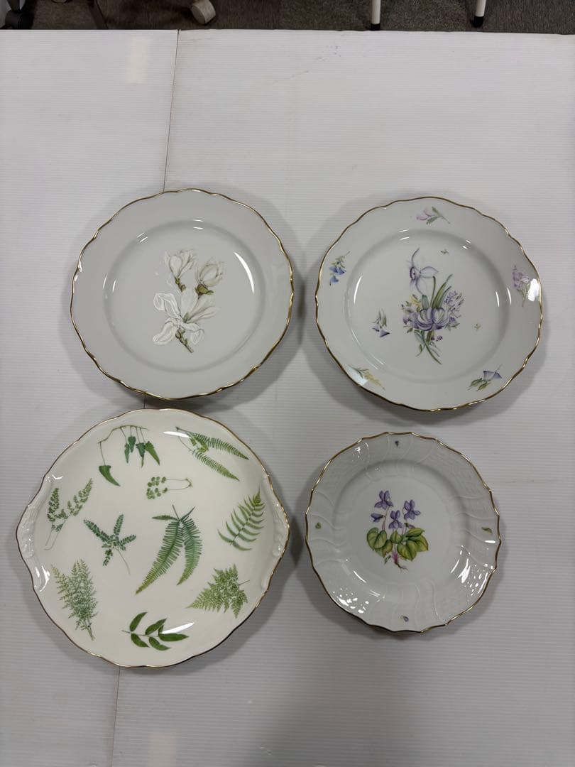 Noritake Grand Vert 、HUTSCHENREUTHER 4皿