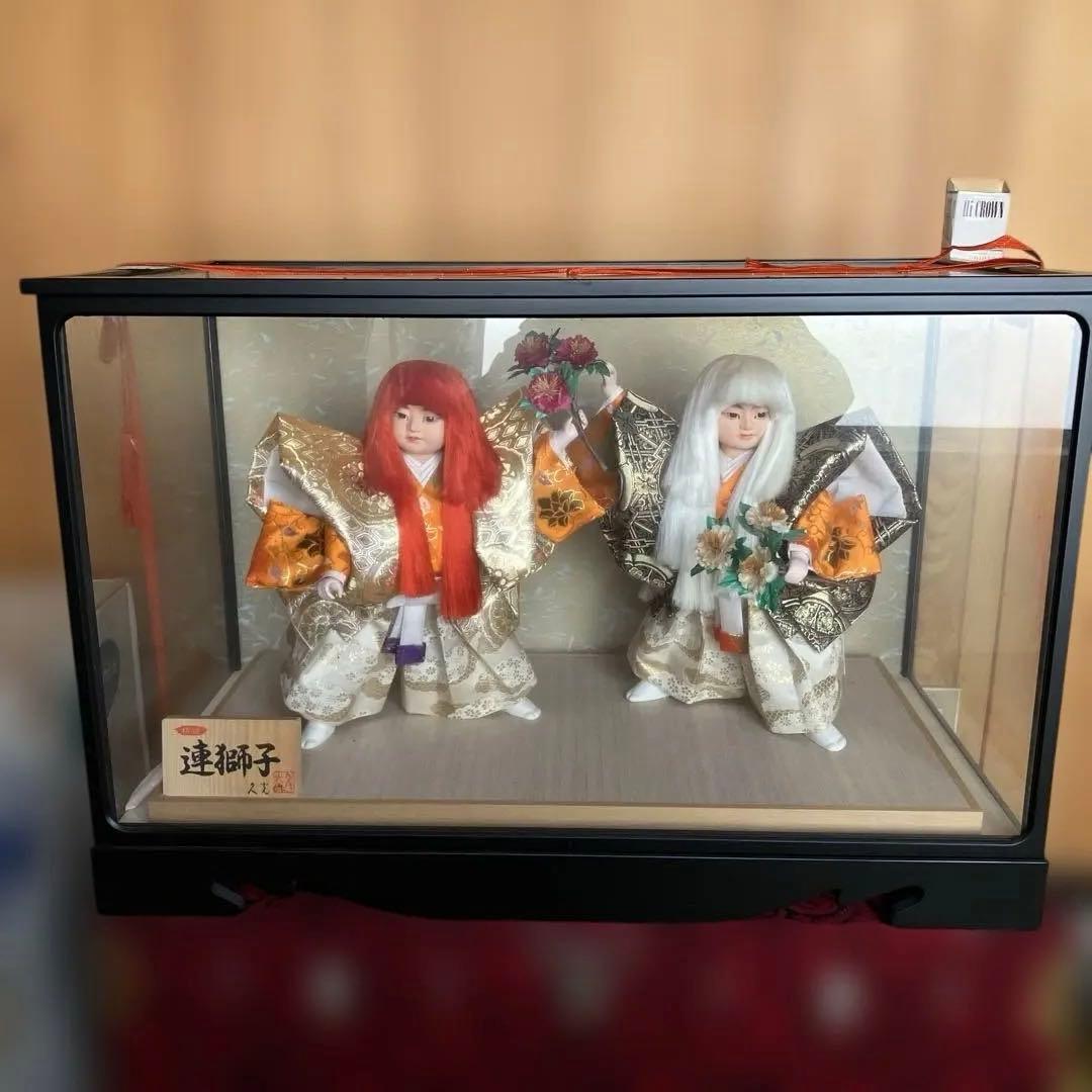 五月人形 伝統的な連獅子　透明ガラスケース付き