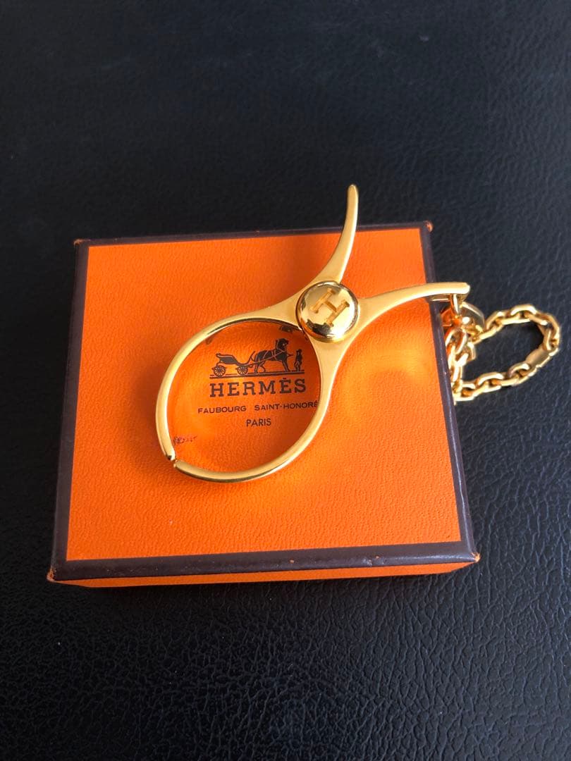 最終です！HERMES エルメス グローブホルダー フィルー ゴールド