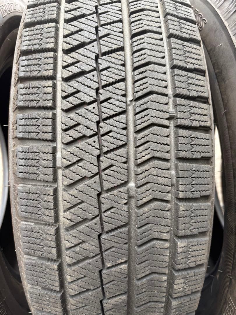 ブリヂストンVRX2 195/65R15スタッドレスタイヤ中古品4本セット