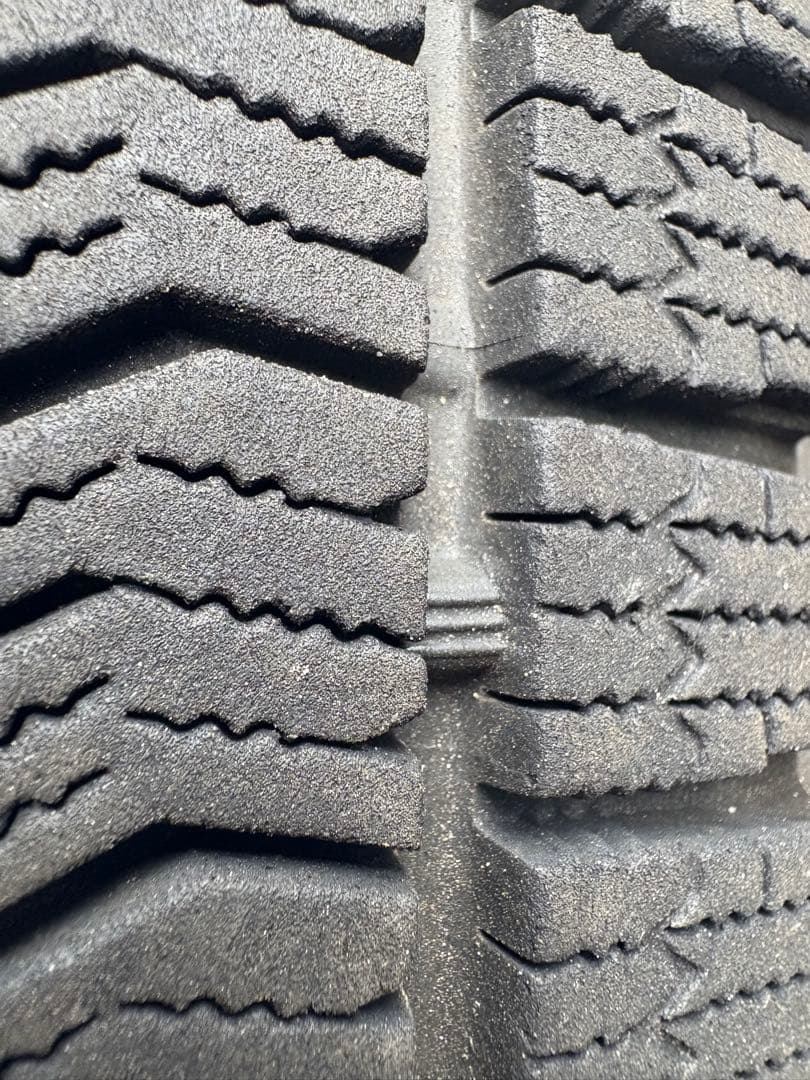 ブリヂストンVRX2 195/65R15スタッドレスタイヤ中古品4本セット