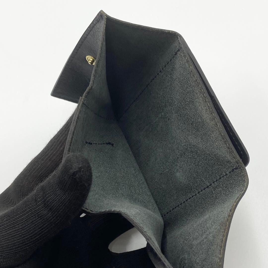 未使用　イルビゾンテ　折り財布　ロゴ刻印　フラップ　レザー　ブラック