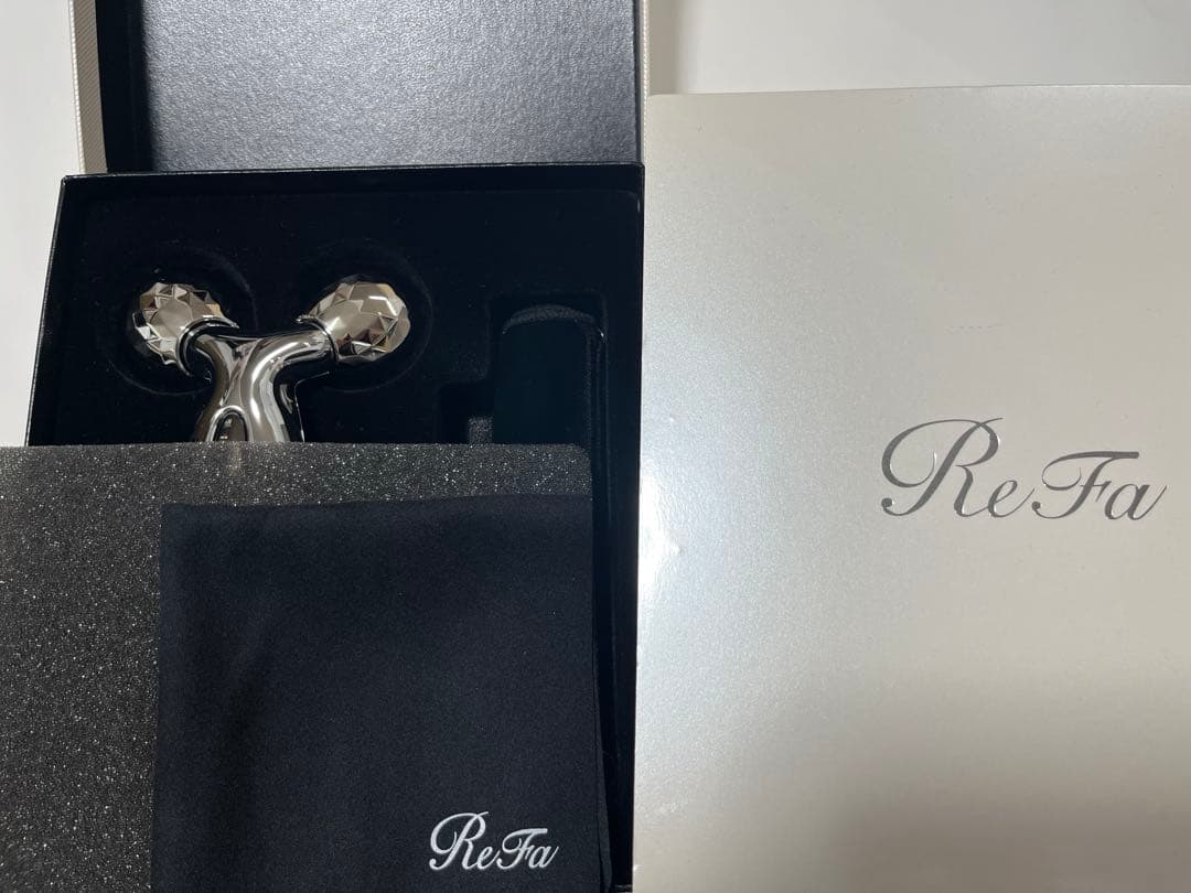 リファカラット　PEC-L1706 新品　美顔ローラー