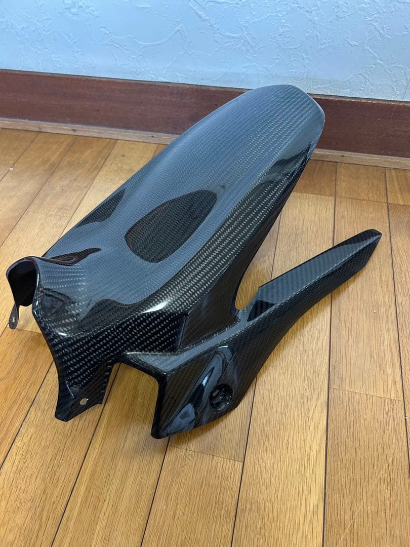 Yzf-r7マジカルレーシングリアフェンダー（綾織りカーボン製）