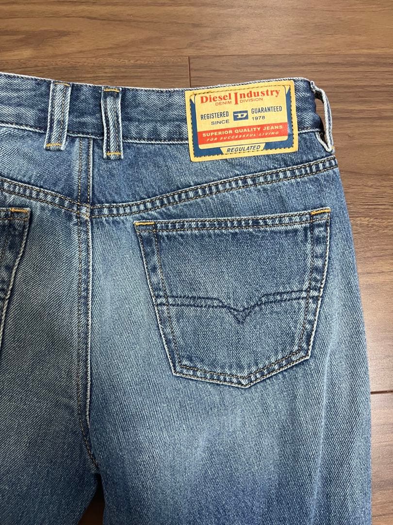 ウィメンズ デニムパンツ FLARE 1970 D-BLEESS