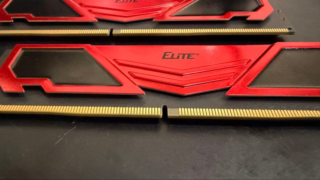 デスクトップ用メモリ　TEAMGROUP ELITE DDR4 32GB