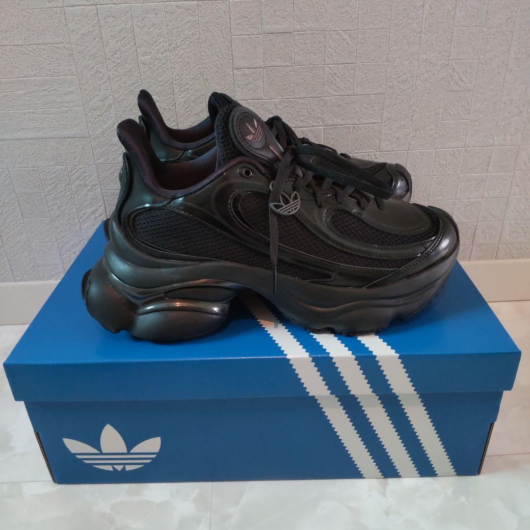 adidas オズヴィーナス OZVENUZ 24.5㎝　JS2468