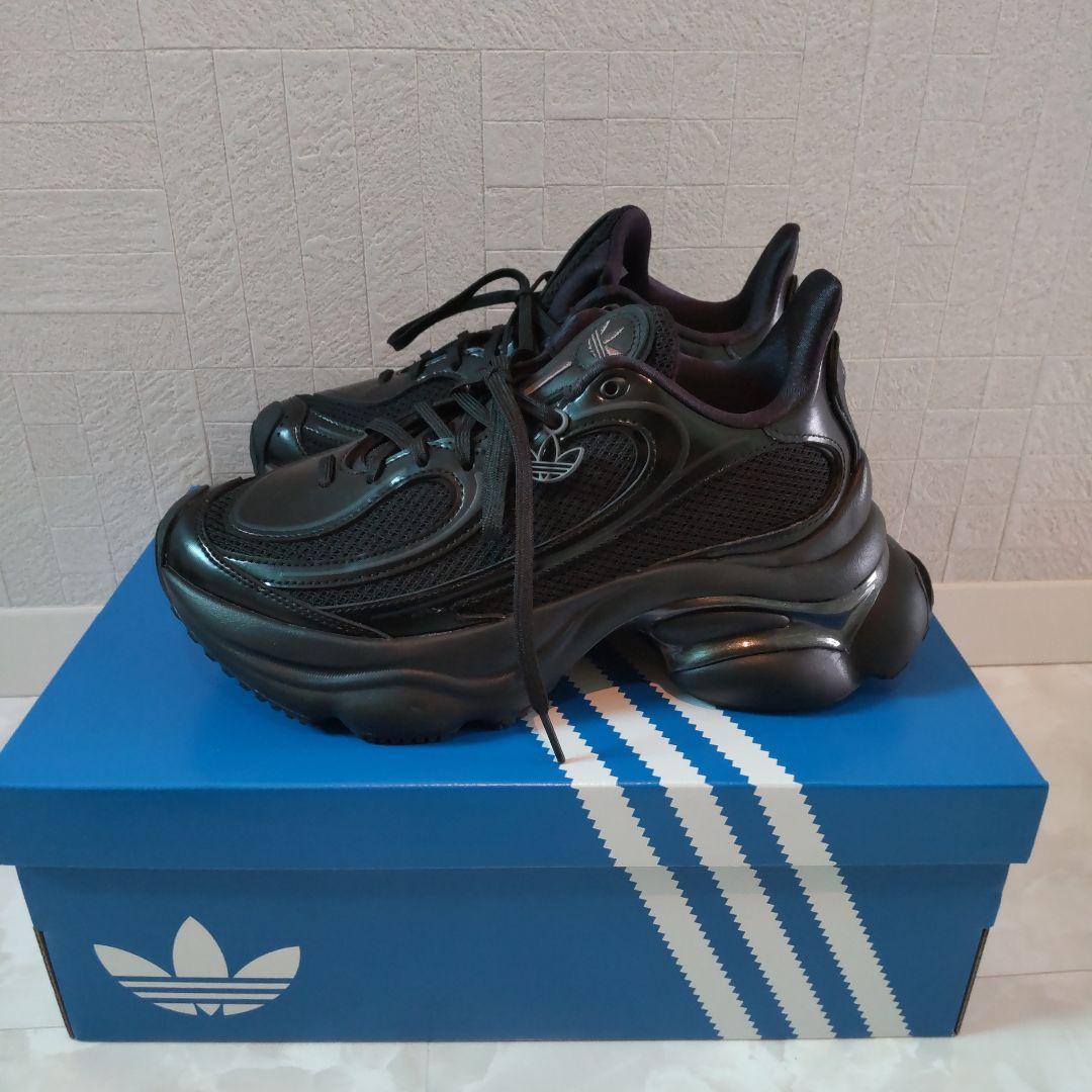 adidas オズヴィーナス OZVENUZ 24.5㎝　JS2468