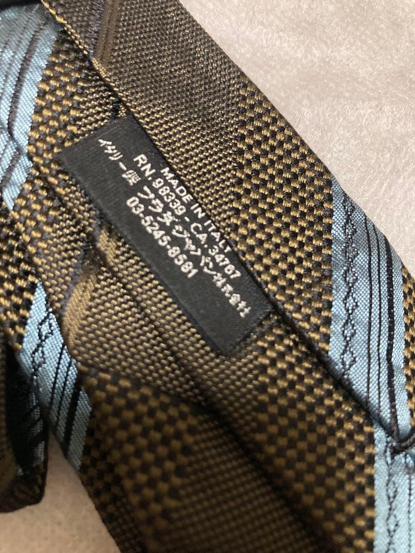 美品　希少 プラダ PRADA ホリデーアンドブラウンロンドン 　ネクタイ