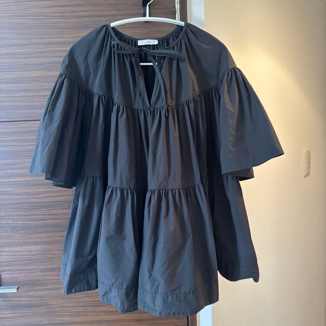 yori ボリュームギャザーサマーブラウス