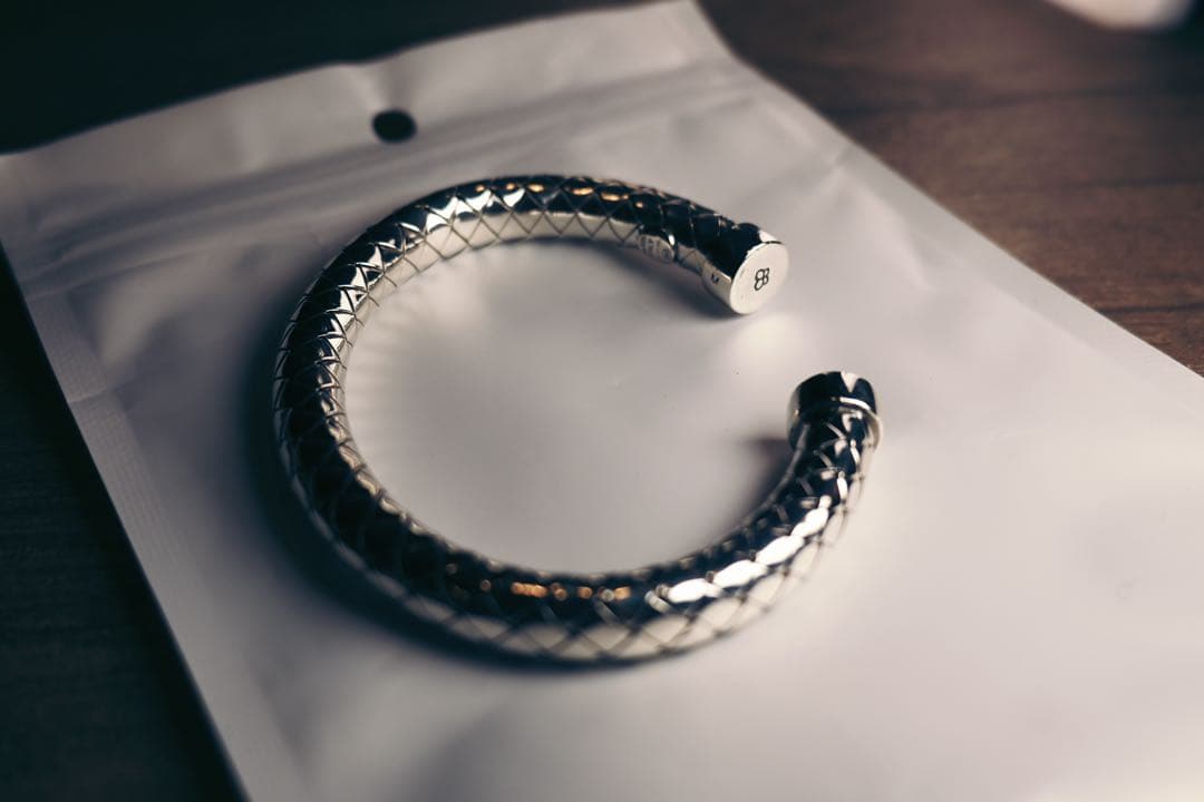 Bottega Veneta バングル　925シルバー　M