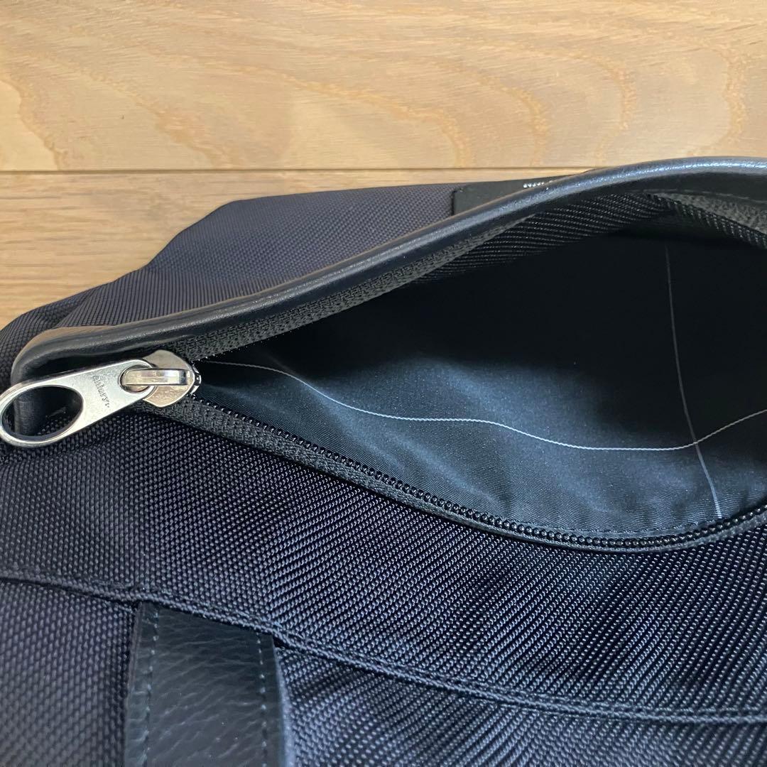 【美品】アニアリ　aniary ミニトートバッグ　　メンズ　ブラック 黒