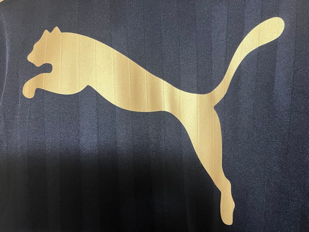 PUMA ブラックジャケット