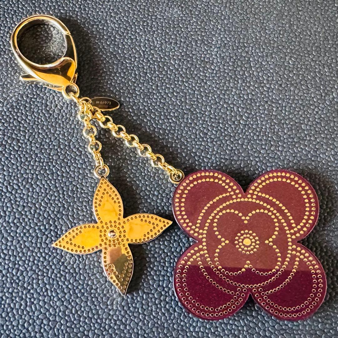 LOUIS VUITTON ステップリー モノグラムフラワー キーホルダー極美