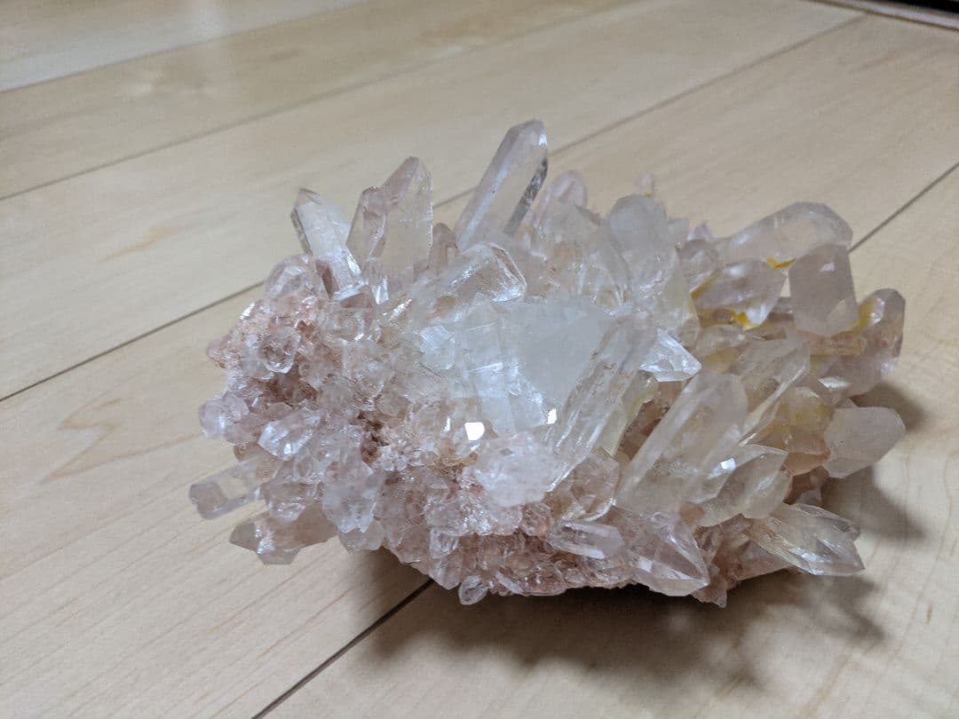 期間限定値下げ　天然石 ヒマラヤ水晶 ピンクマニカラン クラスター