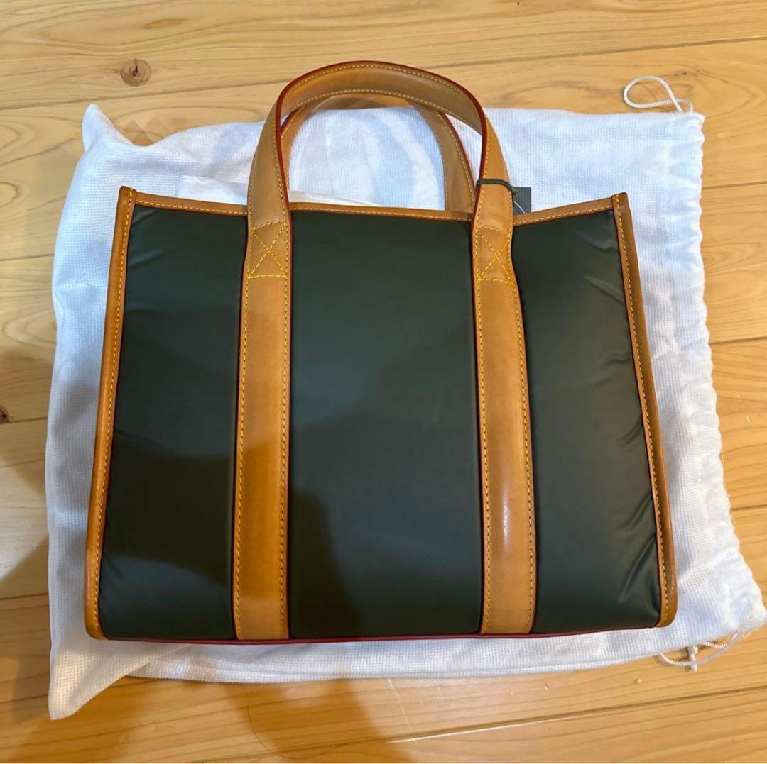 笑*猫様 ダークグリーン/ブラウン トートバッグ