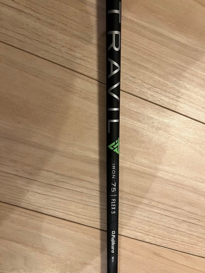 TRAVIL 75 FLEX S タイトリストスリーブ