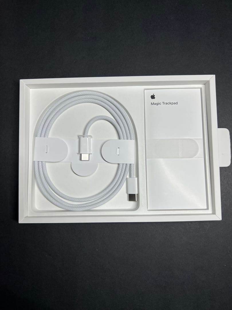 Apple  Magic Trackpad（2025年モデル・最新）