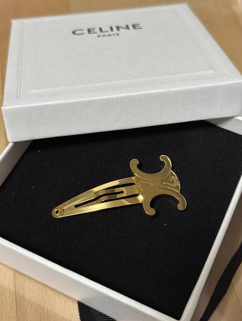 CELINE ラージ スナップ ヘアクリップ