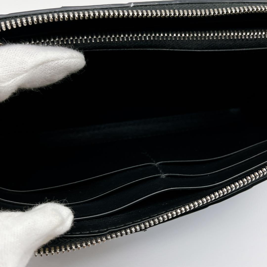 ボッテガヴェネタ マキシイントレチャート ラウンドジップ 財布