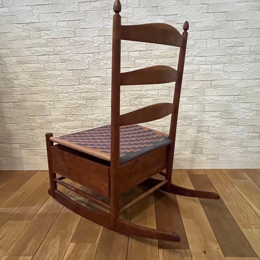 【ヴィンテージ】シェイカーデザイン　木製ロッキングチェア 引き出し付き