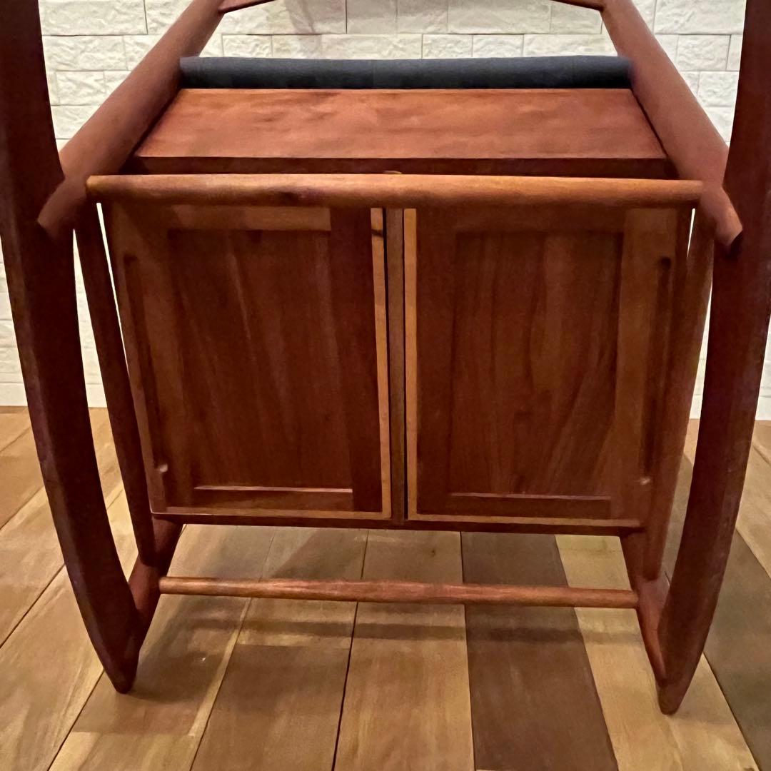 【ヴィンテージ】シェイカーデザイン　木製ロッキングチェア 引き出し付き