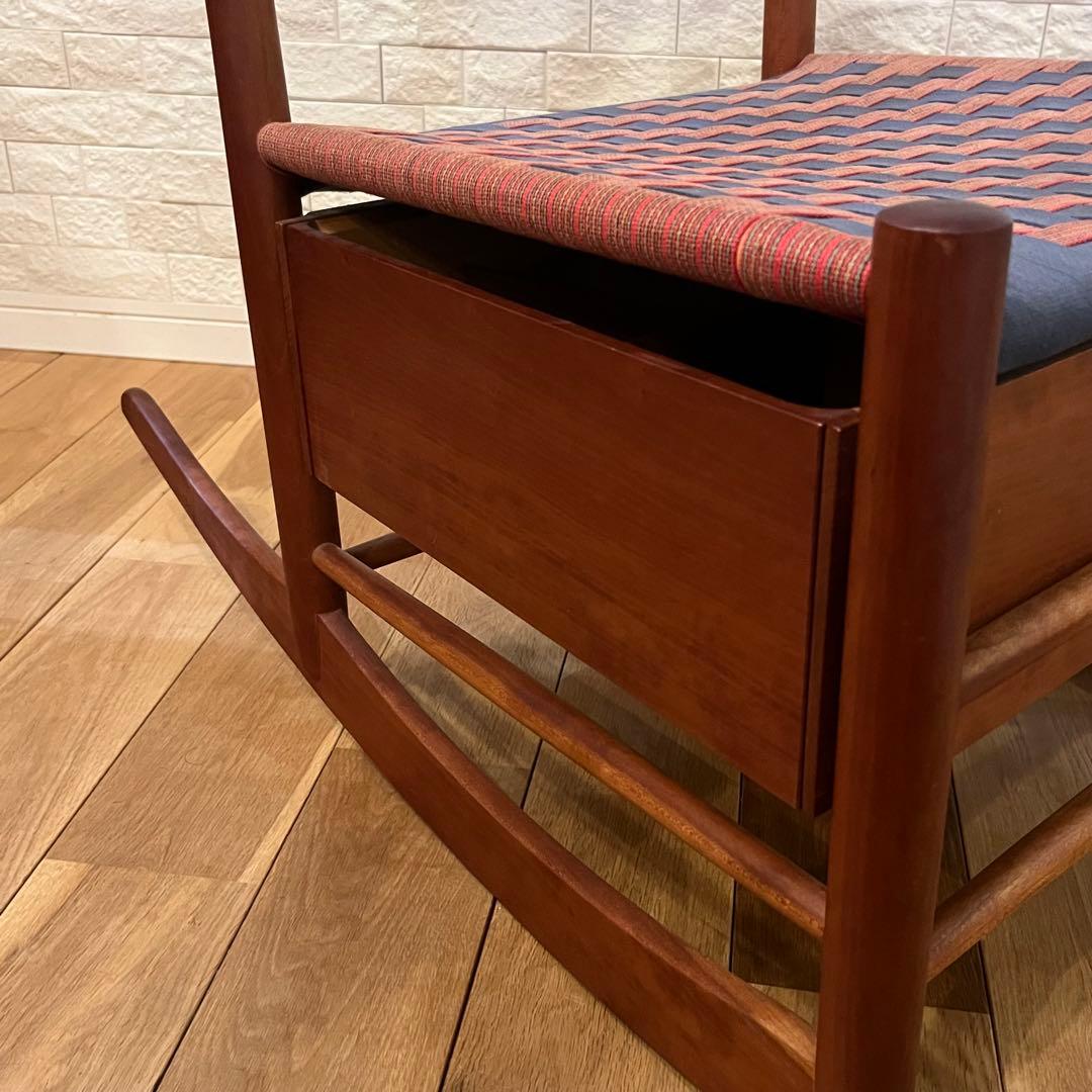 【ヴィンテージ】シェイカーデザイン　木製ロッキングチェア 引き出し付き