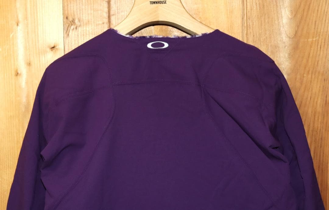 新品 オークリーゴルフ スカル リバーシブル ウインドジャケット (M) Ⓗ