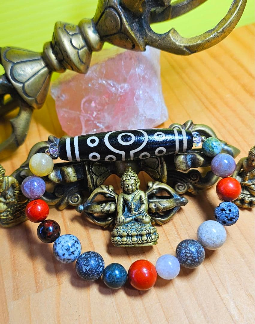 奇跡の十五眼天珠と日本銘石たちのブレス