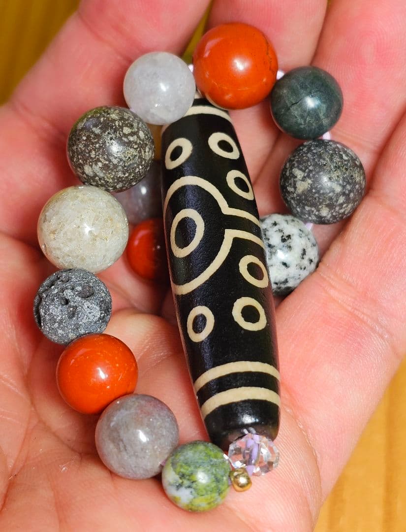 奇跡の十五眼天珠と日本銘石たちのブレス