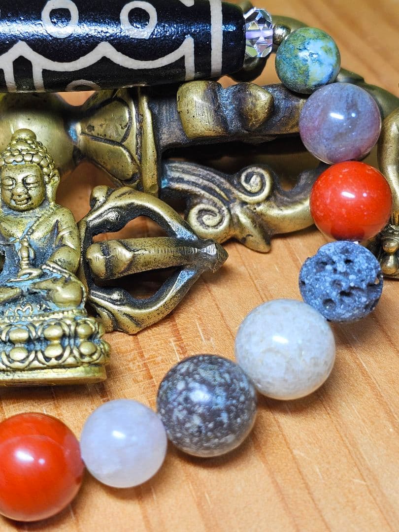 奇跡の十五眼天珠と日本銘石たちのブレス