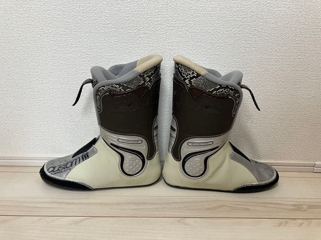 24時間限定値下げ　Bumps9 25.0-25.5 GEN Factory