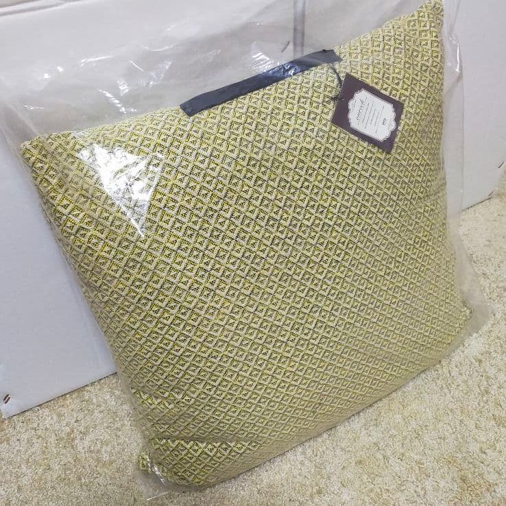 デザイナーズ・クッション2点■葉モチーフ マットツヤ 大判クッション&カバー