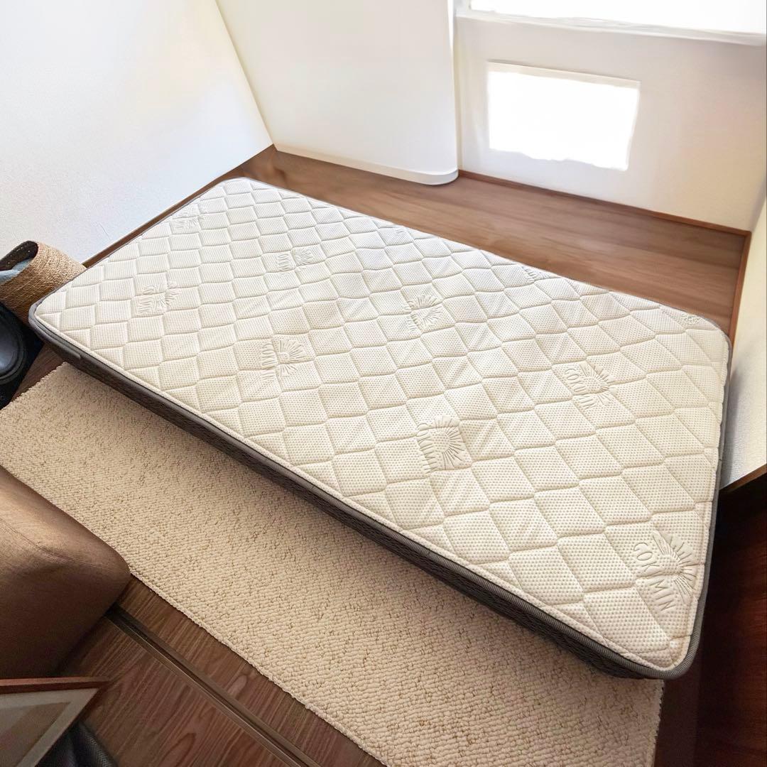 【美品】GOKUMIN ゴクミン シングル マットレス 白 厚さ20cm