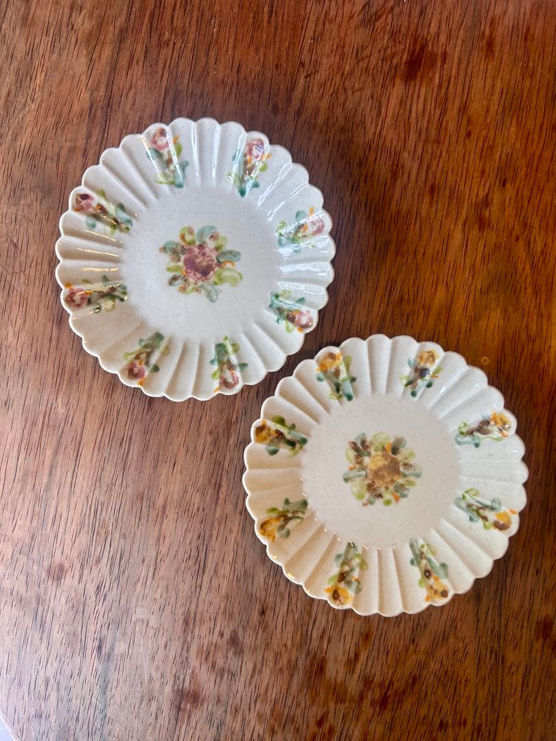 「ヨシノヒトシ」④色絵小皿13cm