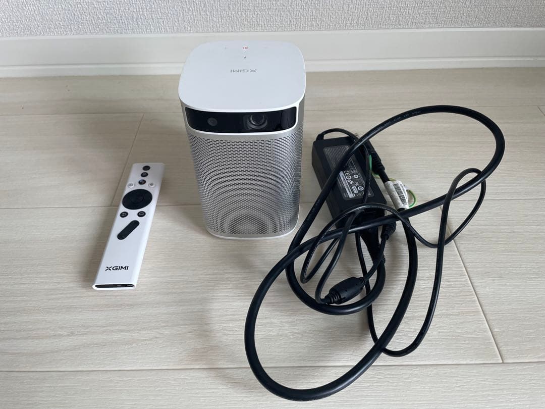 XGIMI MoGo Pro　本体　充電器　リモコン