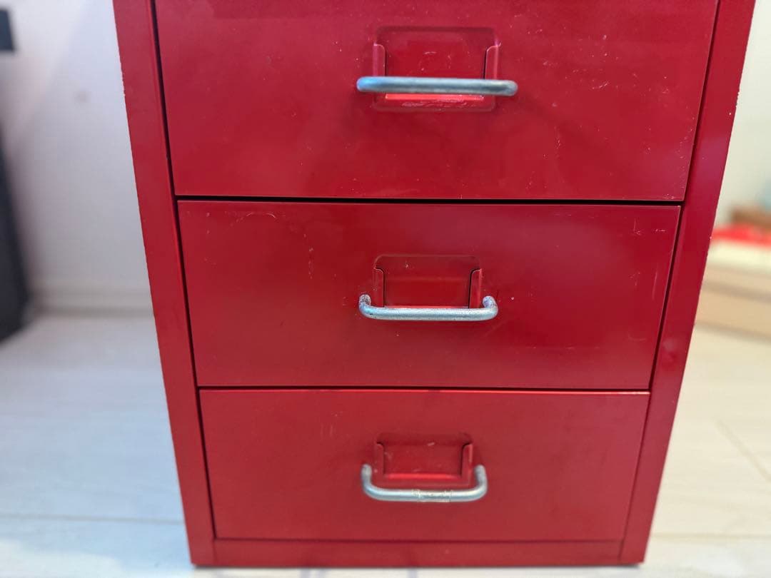 <廃盤>赤 レッド IKEA ヘルメル引き出しユニット　キャスターなし