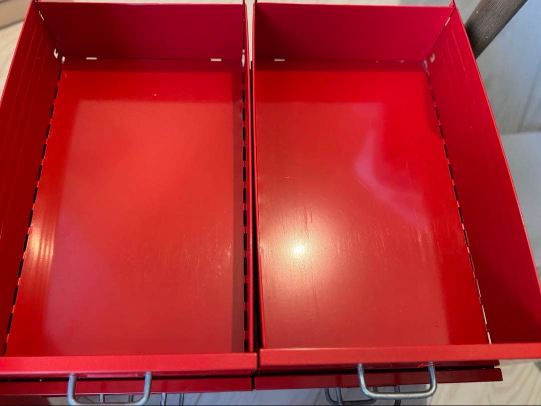 <廃盤>赤 レッド IKEA ヘルメル引き出しユニット　キャスターなし