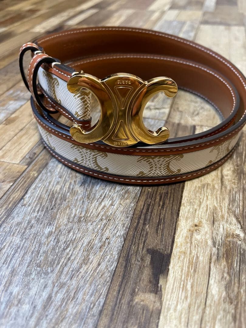「CELINE」 White Triomphe leather Belt 85